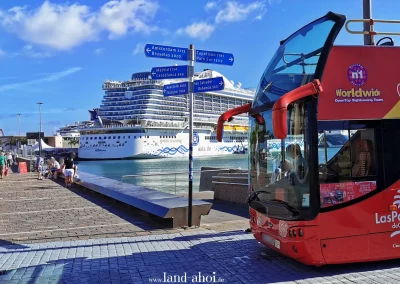 Las Palmas - Sightseeing Bus am Hafen