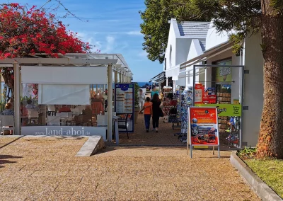 Funchal - Badekomplex Lido - Cafe und Souvenirshop