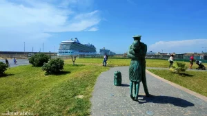 Civitavecchia Kreuzfahrthafen - Statue