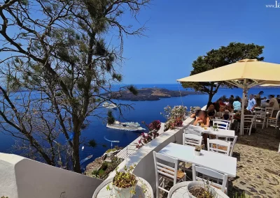 Restaurant - Café in Firá