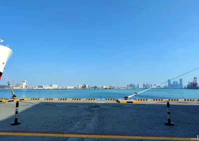 Abu Dhabi - Cruise Terminal - AIDAcosma und MSC World Europa