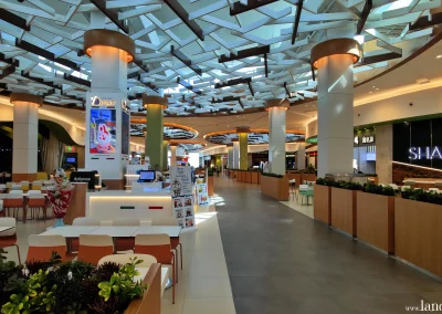 Abu Dhabi - Yas Mall - Food Court