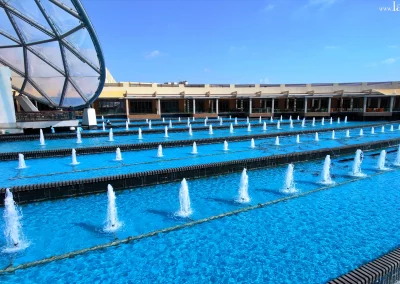 Abu Dhabi - Yas Mall - The Fountains