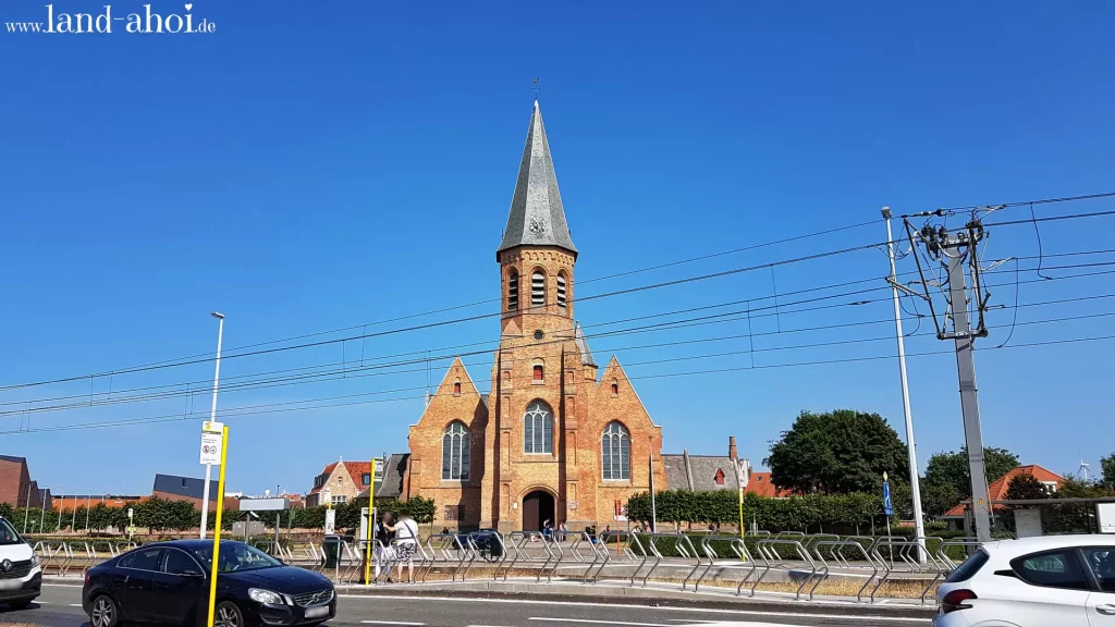 Zeebrügge - Kirche Eingangsbereich